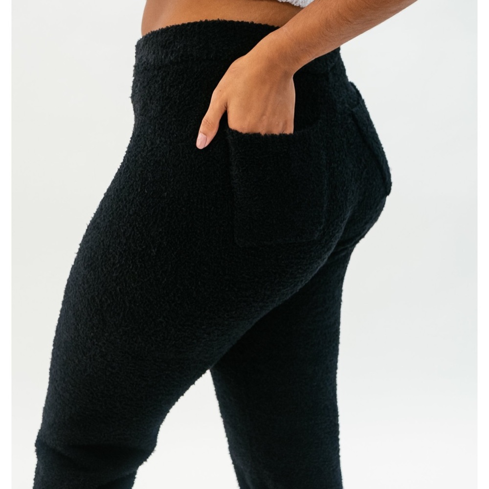 P’tula. Black plush joggers w/ long sleeve plush - Picture 7 of 7
